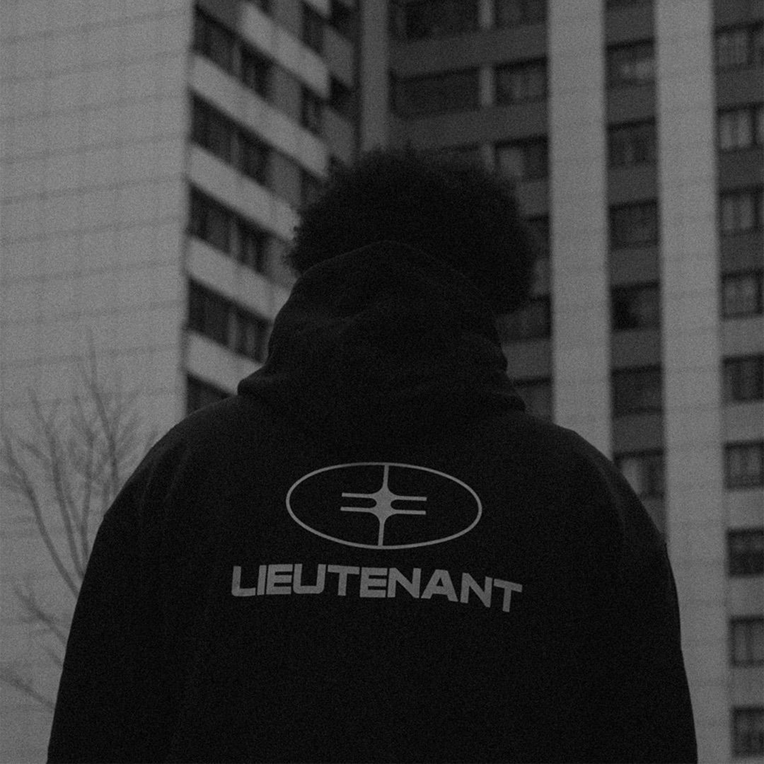 ENSEMBLE NOIR LOGO "LIEUTENANT"